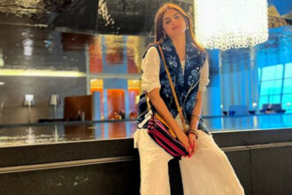 Hira Mani Stuns Audience with Drop-Dead Appearance