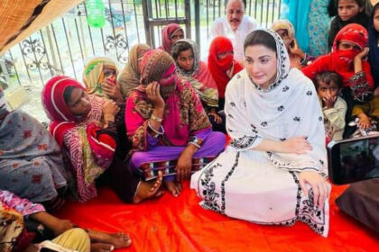 Maryam Nawaz Collapses on Stage while Speaking to Flood Victims in Rajanpur