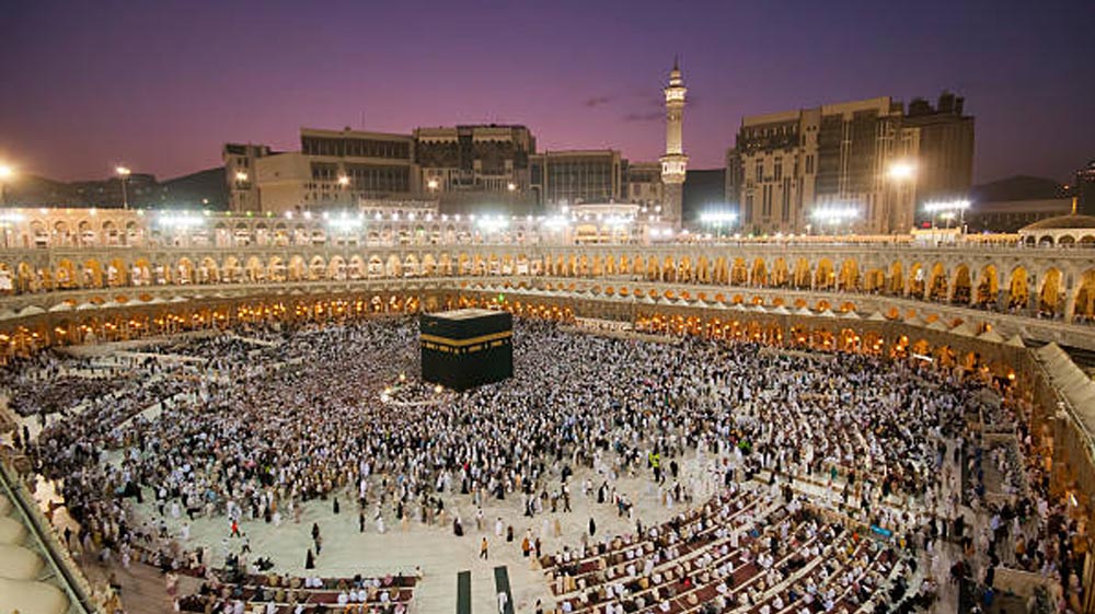 Saudi Arabia allows Visitors to perform Umrah