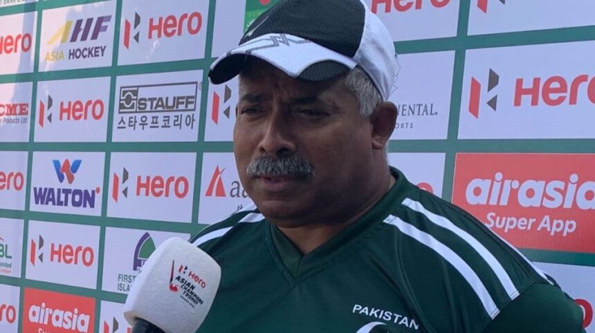 Pakistan hockey coach Siegfried Aikman can't acquire a visa again