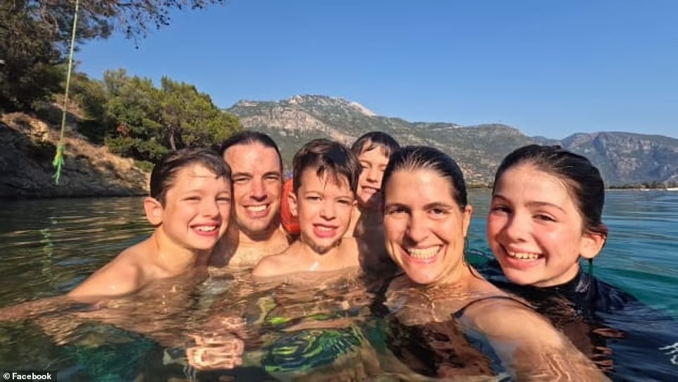 Canadian parents take their four children on year-long world trip