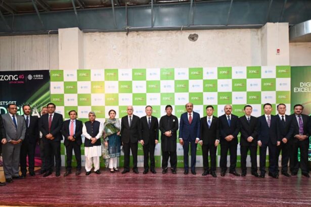 Zong Awards Its Network Heros