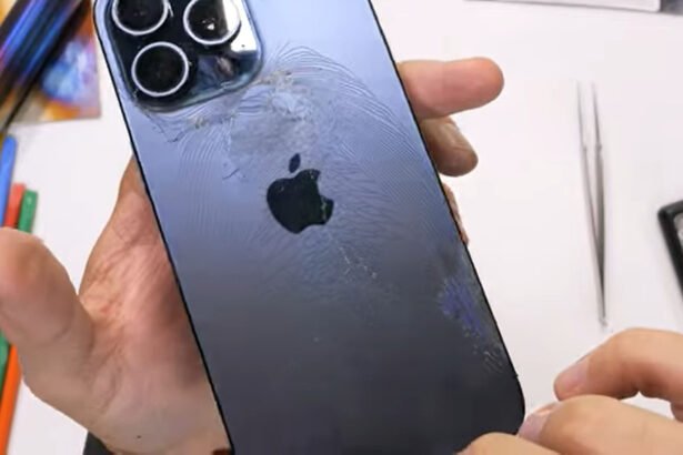 iPhone 15 Pro's Durability Raises Concerns Despite Titanium Build