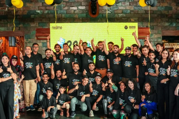 realme Celebrates 300M Users with Fan 828 Festival in Lahore