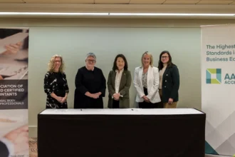 ACCA and AACSB join efforts to support accounting and finance education