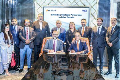 JS Bank strengthens partnership with Visa to enhance its innovative cards portfolio