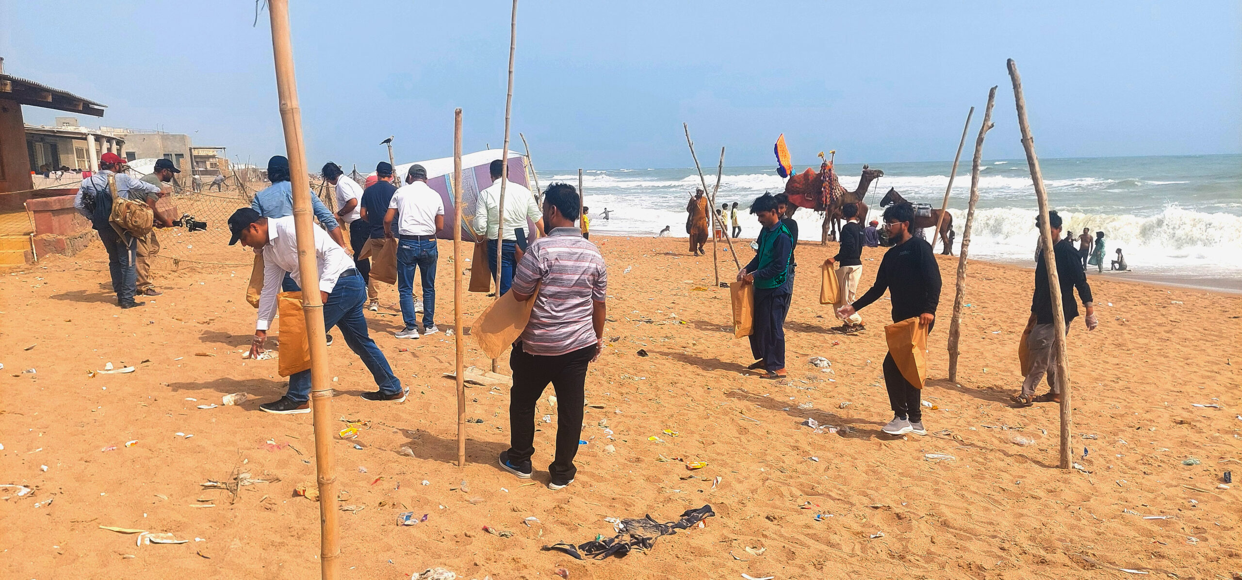 Zong, WWF Pakistan Mark Plastic Free July in Karachi