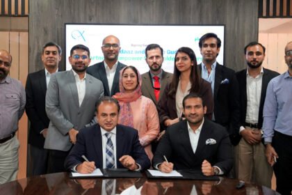 Karandaaz and Kissan Gudam partnership signing